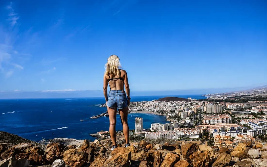 Los Cristianos Itinerary Guide: How to Spend the Perfect Day in 2026