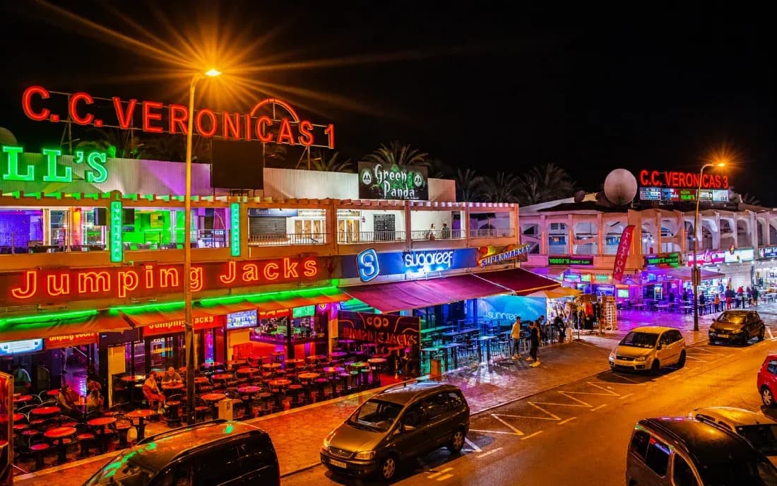 Playa de las Américas Nightlife: Best Bars, Clubs & Party Spots in 2026